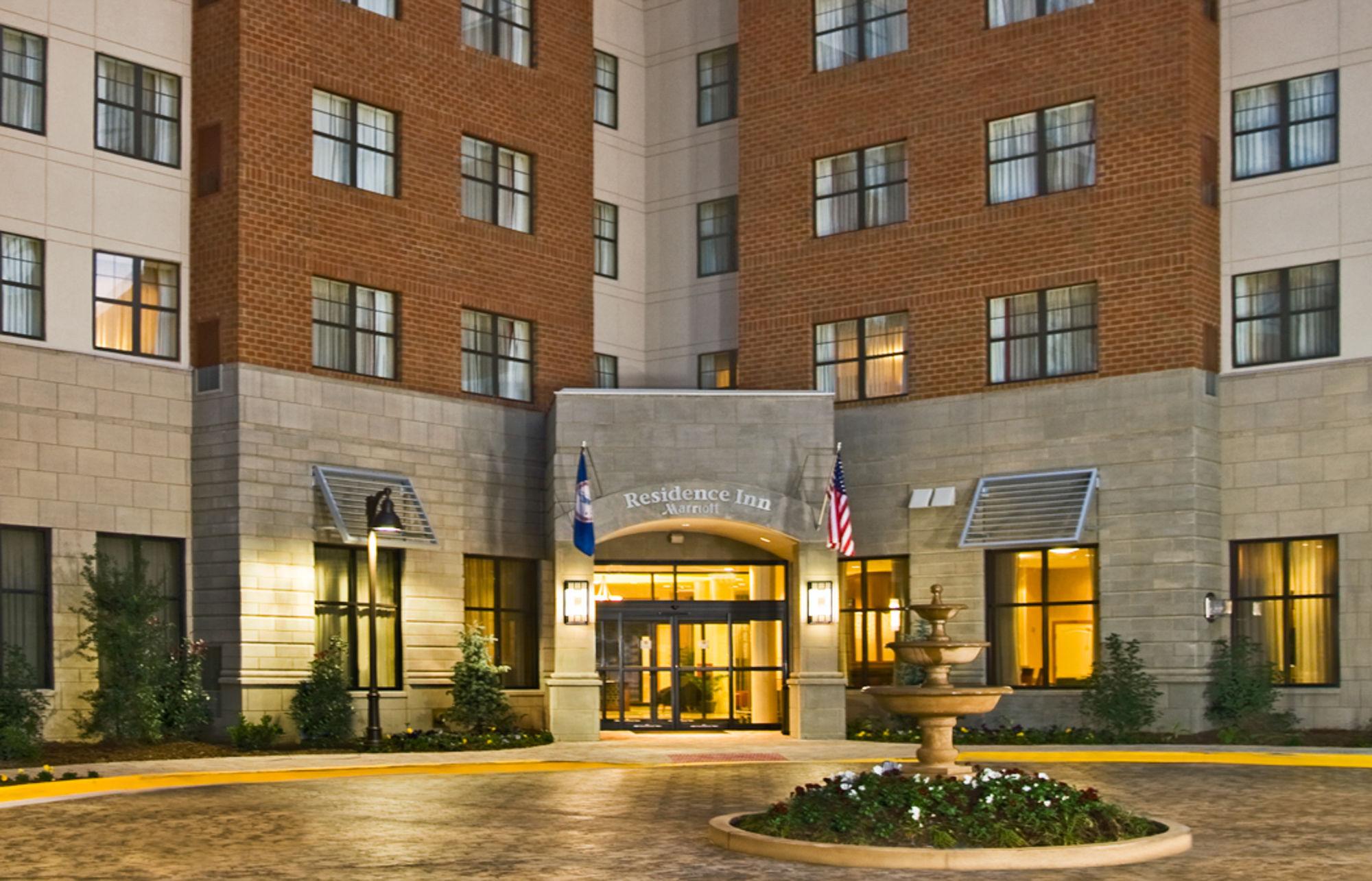 Residence Inn By Marriott Springfield Old Keene Mill Exterior foto